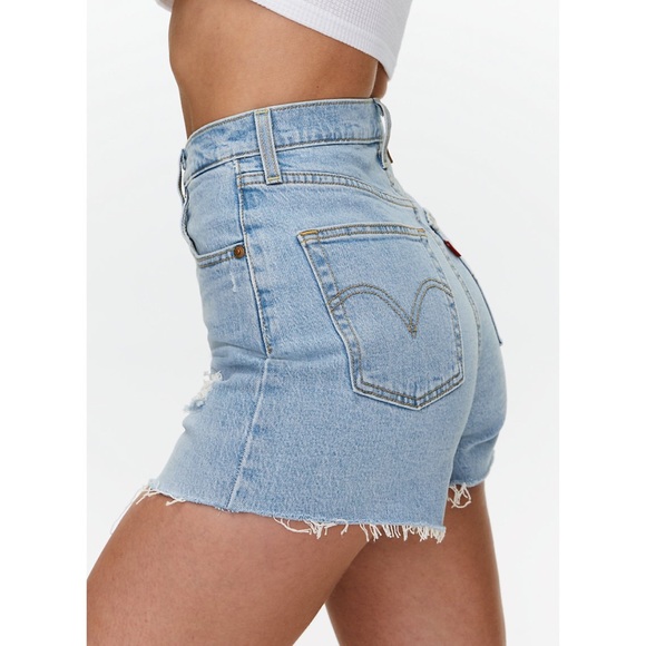 Levi’s Ribcage Women's Shorts - Picture 5 of 9